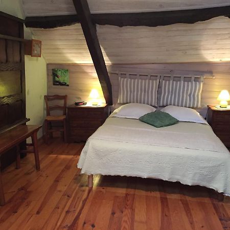 Gites Au Clos Du Lit Saint-Aaron Экстерьер фото